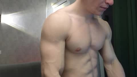 Snapshot of elliot_muscle04 chatting on 29, 3, 2026 elliot_muscle04 online show from 29, 3, 2026