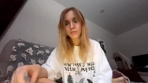 Snapshot of ellissvensen chatting on 3, 4, 2026 Alisandra online show from 3, 4, 2026