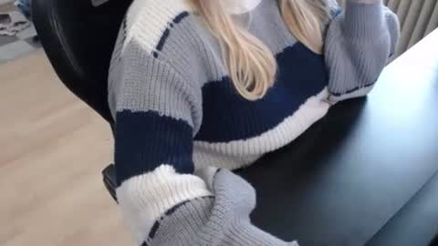 Elly online show from 26, 9, 2025