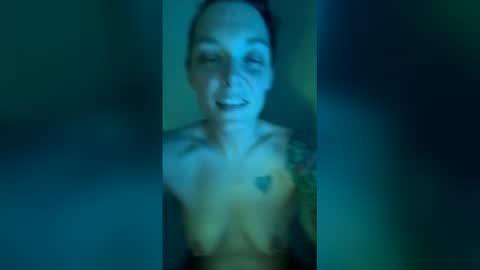 Elly Belle online show from 20, 5, 2026