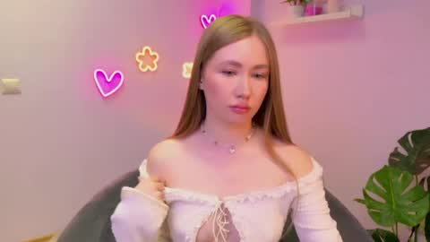  Elly  online show from 24, 5, 2026