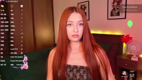 Snapshot of ellypeach chatting on 18, 6, 2026 EllyPeach online show from 18, 6, 2026