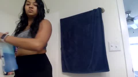 Snapshot of ellysooo chatting on 28, 3, 2026 Elly online show from 28, 3, 2026