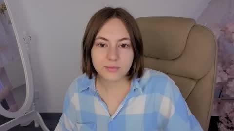 elma_lily online show from 28, 9, 2025