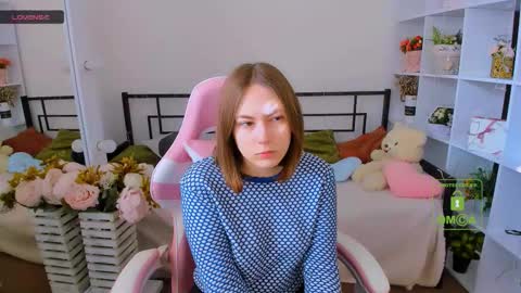 elma_lily online show from 3, 2, 2026