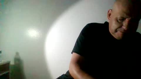 elmario24 online show from 28, 10, 2025