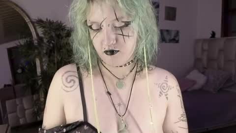 Eloise  . online show from 13, 5, 2026