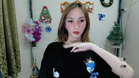 Snapshot of elora_charming chatting on 2, 1, 2025 elora_charming online show from 2, 1, 2025