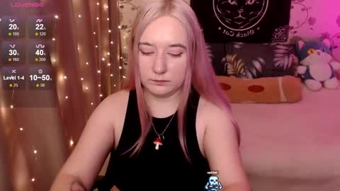 Snapshot of elovinora chatting on 6, 12, 2024 Ela give me a thumbs up if you like it  and this is important for the development of the account online show from 6, 12, 2024