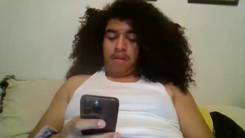 Snapshot of elreyy10 chatting on 23, 12, 2025 ElRey10 online show from 23, 12, 2025