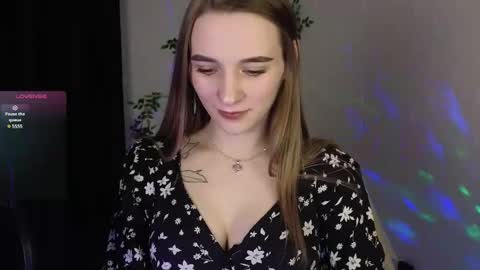 Snapshot of elsa_wow chatting on 4, 3, 2025 Elsa online show from 4, 3, 2025