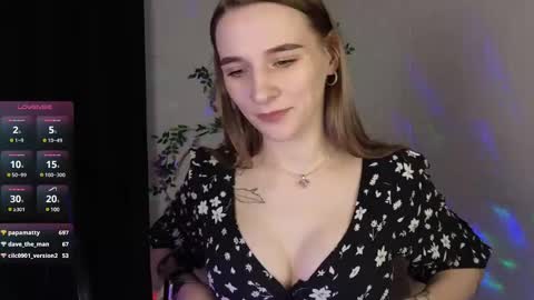 Snapshot of elsa_wow chatting on 5, 3, 2025 Elsa online show from 5, 3, 2025