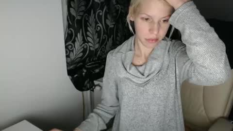 Snapshot of elssa_rush chatting on 7, 3, 2025 elssa_rush online show from 7, 3, 2025