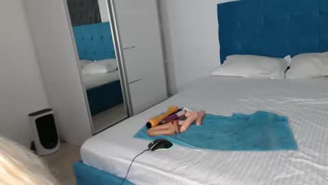 Snapshot of elssa_rush chatting on 7, 3, 2025 elssa_rush online show from 7, 3, 2025