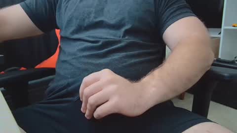 Snapshot of eltanke2206 chatting on 30, 10, 2025 alexgarg online show from 30, 10, 2025