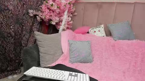 Snapshot of elvaarno chatting on 20, 1, 2025 ElvaArno online show from 20, 1, 2025