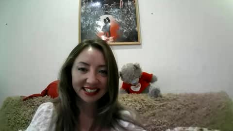 Snapshot of elvaarno chatting on 27, 10, 2025 ElvaArno online show from 27, 10, 2025