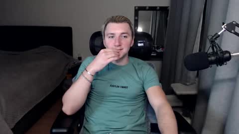 Elvin Vaenight online show from 22, 10, 2025