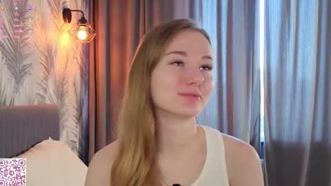 Snapshot of elvyrose chatting on 28, 3, 2026 Alex online show from 28, 3, 2026