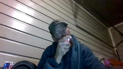 Snapshot of elwooood7 chatting on 8, 11, 2025 elwooood7 online show from 8, 11, 2025