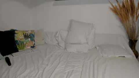 Elena online show from 12, 3, 2026