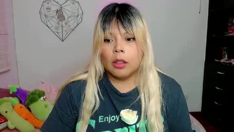 Snapshot of elymoon chatting on 30, 9, 2025 Ely online show from 30, 9, 2025