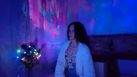 Elisa online show from 12, 1, 2025