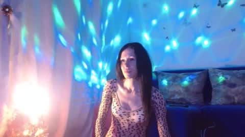 Elisa online show from 5, 1, 2026