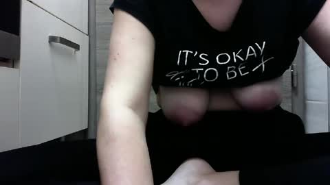 elyseblue online show from 3, 1, 2025
