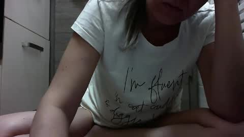elyseblue online show from 9, 1, 2025