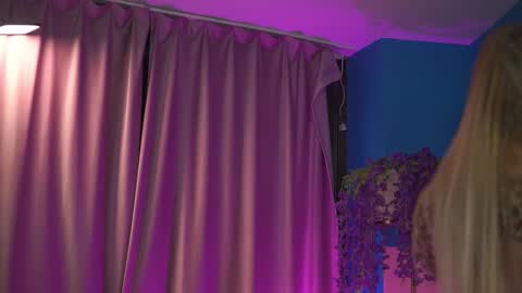 Elyssa online show from 15, 3, 2026