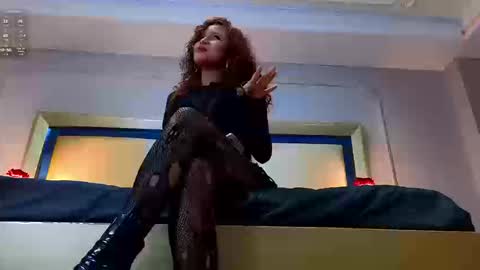 elywren online show from 25, 3, 2026