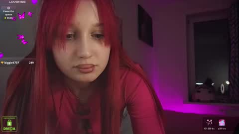 Snapshot of em1l1a chatting on 23, 10, 2025 Em1l1a online show from 23, 10, 2025