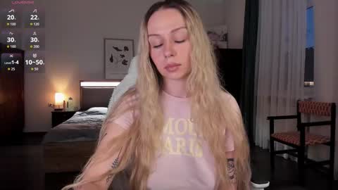 Emilie online show from 19, 10, 2025