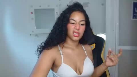 Snapshot of ema__dirty chatting on 9, 9, 2025 jen online show from 9, 9, 2025