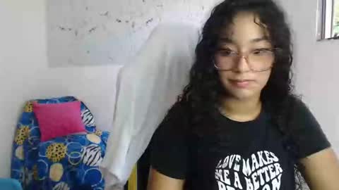Snapshot of ema__dirty chatting on 17, 9, 2025 jen online show from 17, 9, 2025