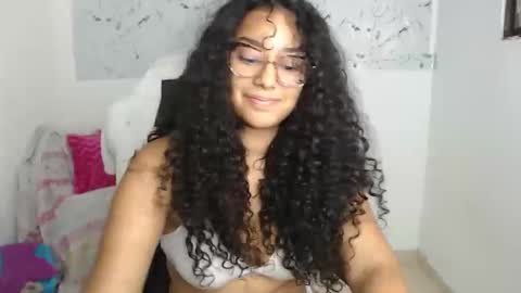 Snapshot of ema__dirty chatting on 18, 9, 2025 jen online show from 18, 9, 2025