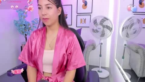 Ema louisx  online show from 13, 2, 2025