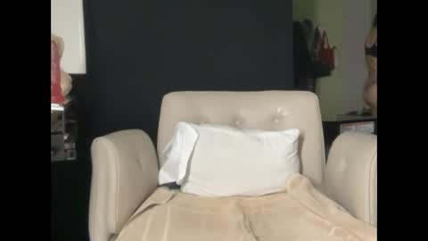 Ema Love online show from 18, 3, 2026