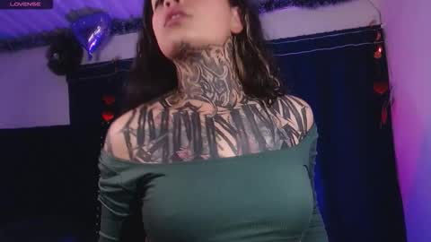 Snapshot of ema_ploxx chatting on 2, 3, 2026 ema_ploxx online show from 2, 3, 2026