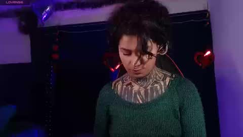 Snapshot of ema_ploxx chatting on 13, 3, 2026 ema_ploxx online show from 13, 3, 2026