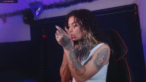 Snapshot of ema_ploxx chatting on 19, 3, 2026 ema_ploxx online show from 19, 3, 2026