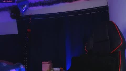 Snapshot of ema_ploxx chatting on 30, 3, 2026 ema_ploxx online show from 30, 3, 2026