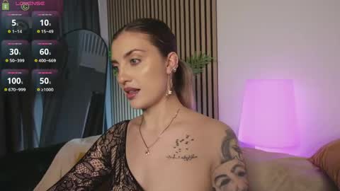Ema Reese online show from 6, 6, 2026