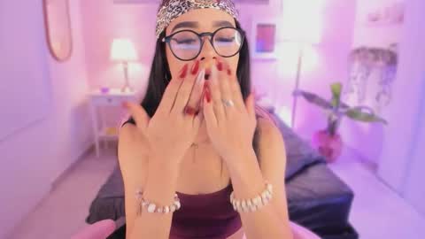 Snapshot of ema_soul chatting on 20, 11, 2025 emma soul online show from 20, 11, 2025