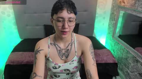 emahills__axelrose online show from 27, 9, 2025