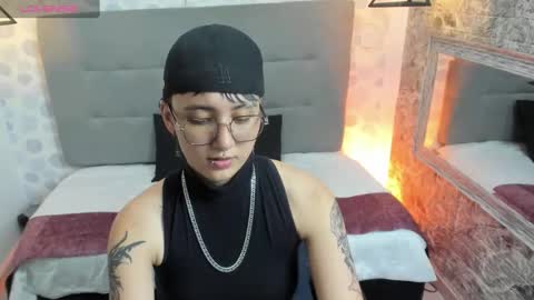 emahills__axelrose online show from 3, 10, 2025