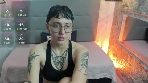 emahills__axelrose online show from 14, 10, 2025