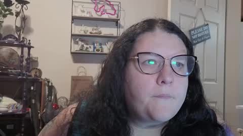 Emberlyn Nix online show from 15, 9, 2025