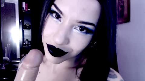 Snapshot of emearld_black chatting on 2, 5, 2026 Emerald Black online show from 2, 5, 2026
